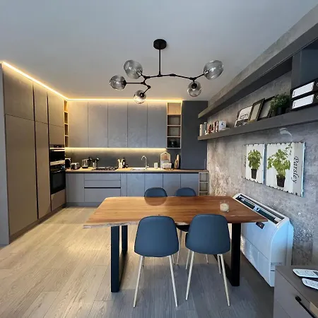 Amla Downtown Elegance * Tirana