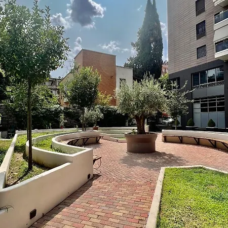 Amla Downtown Elegance Apartment